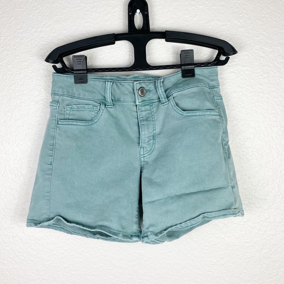 American Eagle Outfitters Pants - American Eagle Outfitters | Stretch Green Shorts